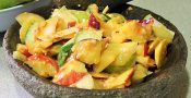 500px-Rujak_Buah_(Indonesian_Fruit_Salad)
