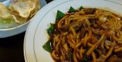 960px-Mie_Aceh_with_beef